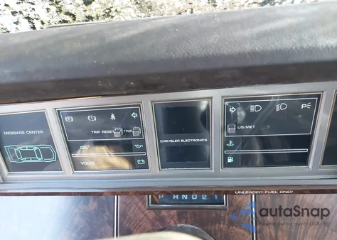 1985 Chrysler New Yorker из США, поврежденный, VIN 1C3BT56E2FC208053